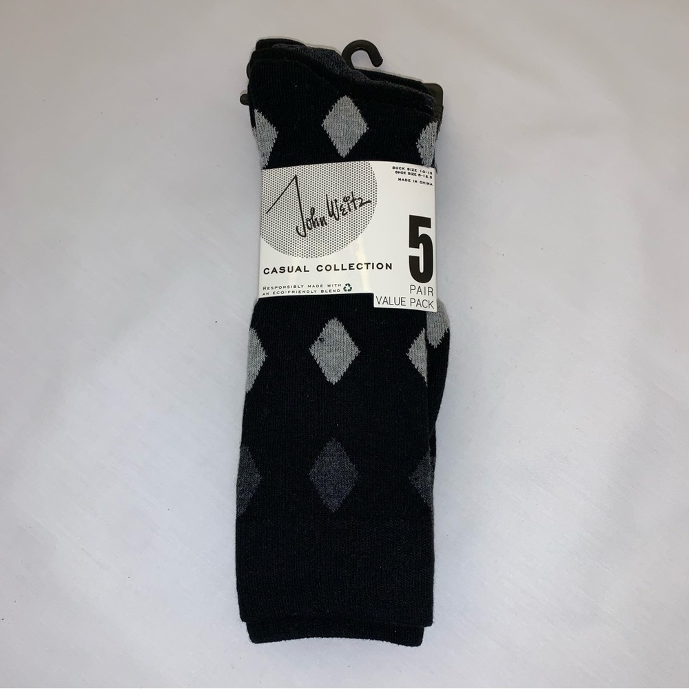 John Weitz casual collection 5 pair men’s designer socks. Sock size 10-13